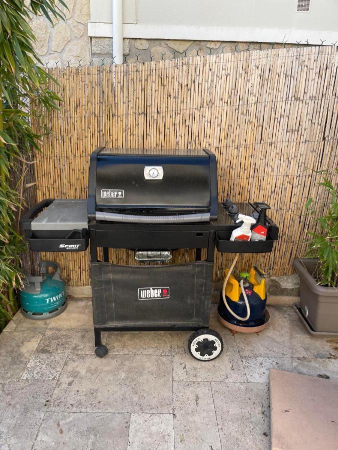 Rdc De Maison Avec Terrasse Barbecue Toulon Exterior photo